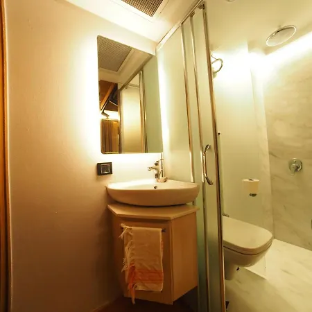 Hotel Nest Boutique *